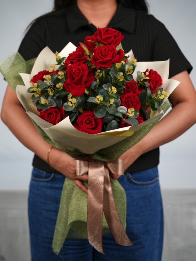 Classic 18 Rose Bouquet
